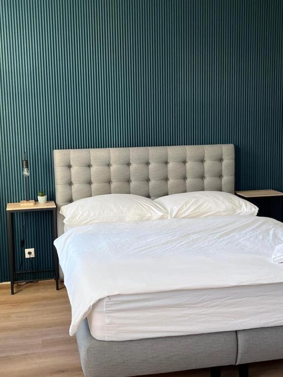 Schoenbrunn Kingsiz Bed Appartamento Vienna